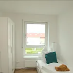 4 Schlafzimmer I Balkon I Tischkicker Fuer 5 Personen Nahe Uni & Center Apartamento *