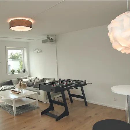 4 Schlafzimmer I Balkon I Fuer 5 Personen Nahe Uni & Center ウルム