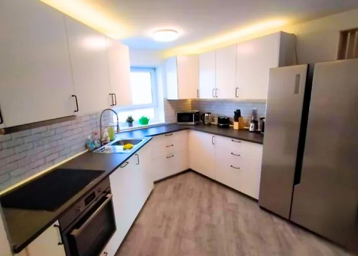 3 Schlafzimmer I Balkon I Tischkicker Fuer 5 Personen Nahe Uni & Center Ulm